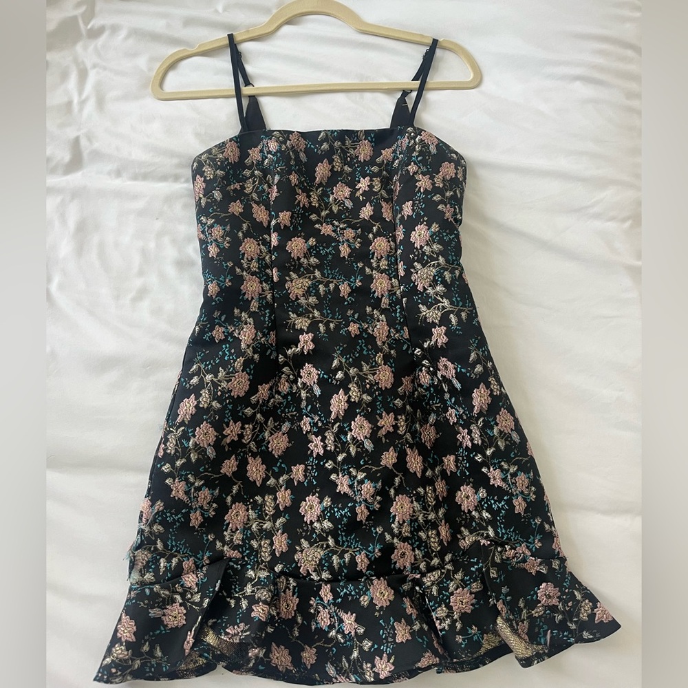 superdown Macey dress - Picture 2 of 3